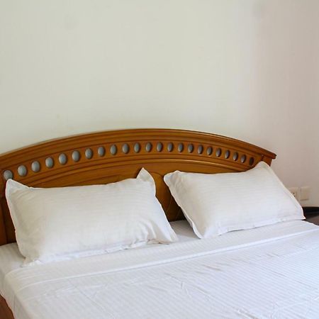 Magic Land Resorts Athirapally Irinjalakuda Eksteriør billede