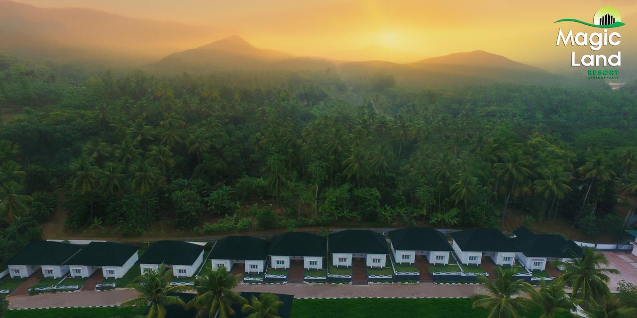 Magic Land Resorts Athirapally Irinjalakuda Eksteriør billede