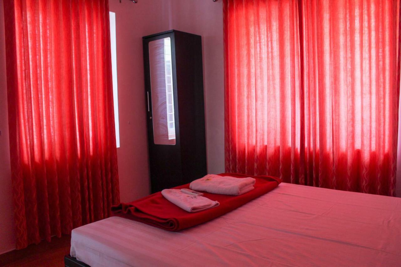 Magic Land Resorts Athirapally Irinjalakuda Eksteriør billede