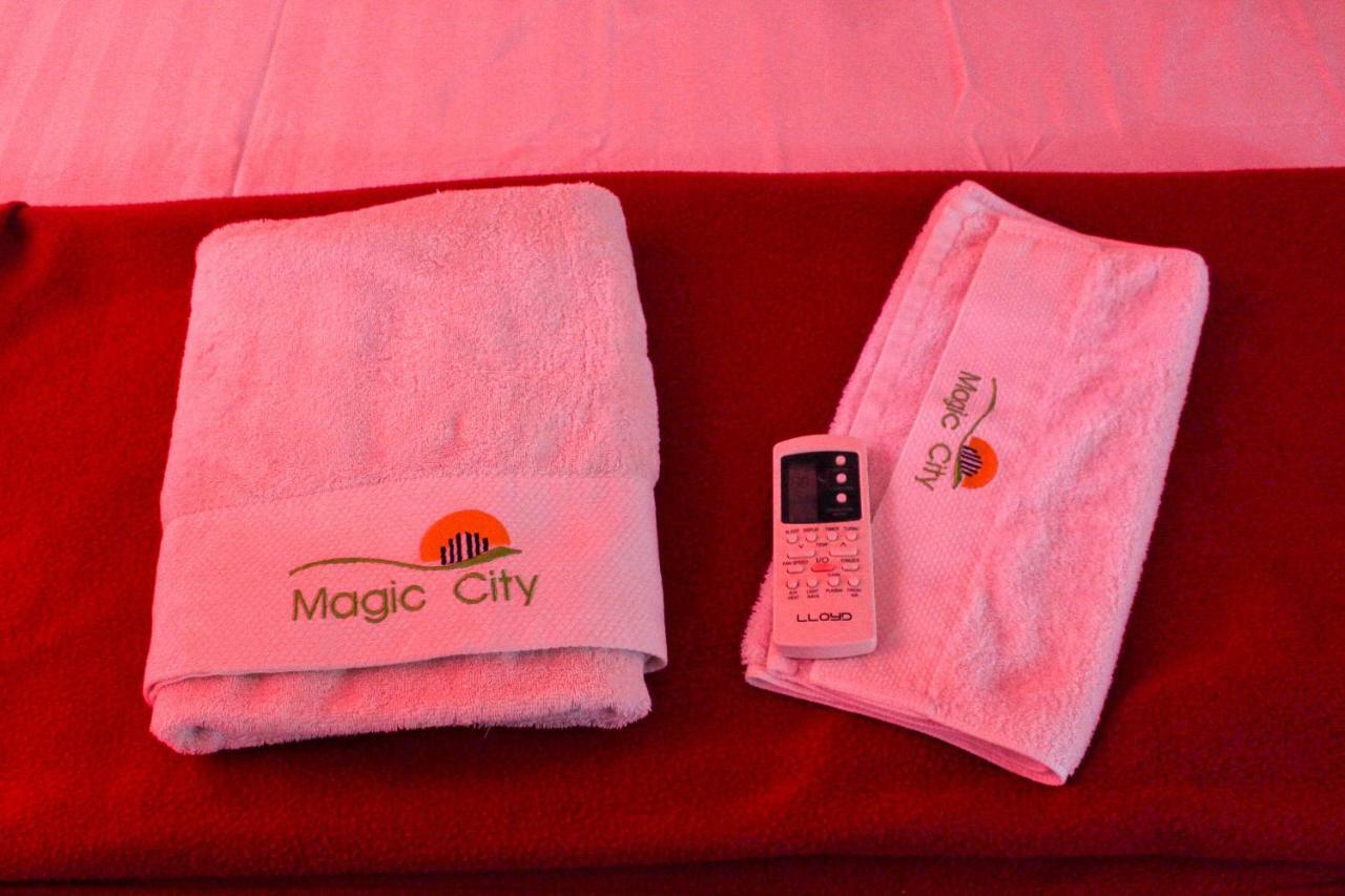 Magic Land Resorts Athirapally Irinjalakuda Eksteriør billede