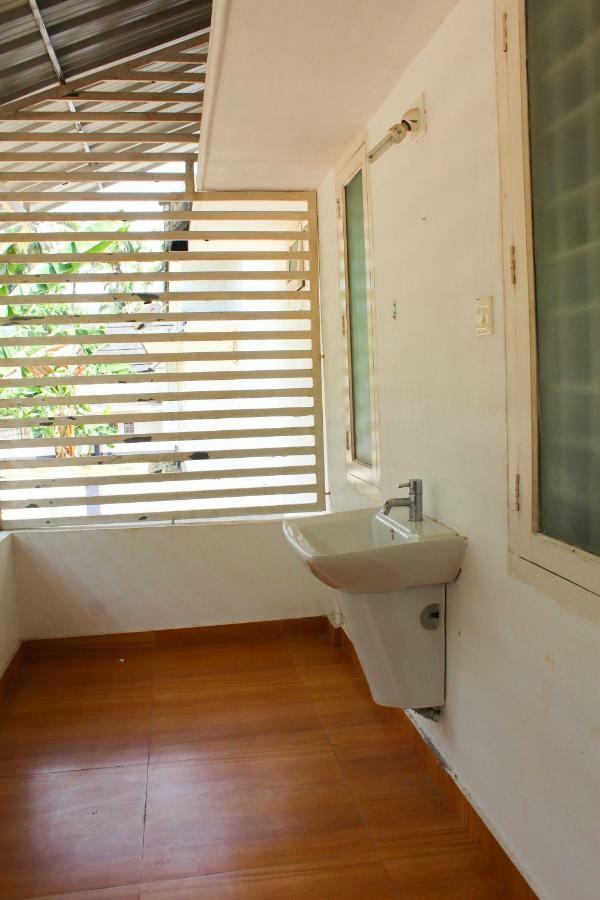 Magic Land Resorts Athirapally Irinjalakuda Eksteriør billede
